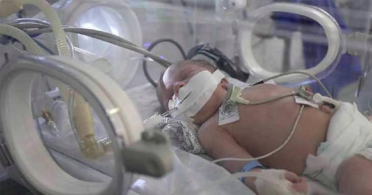 صحة غزة : توقف محطات الأكسجين يهدد حياة عشرات المرضى والأطفال في الحضانات 